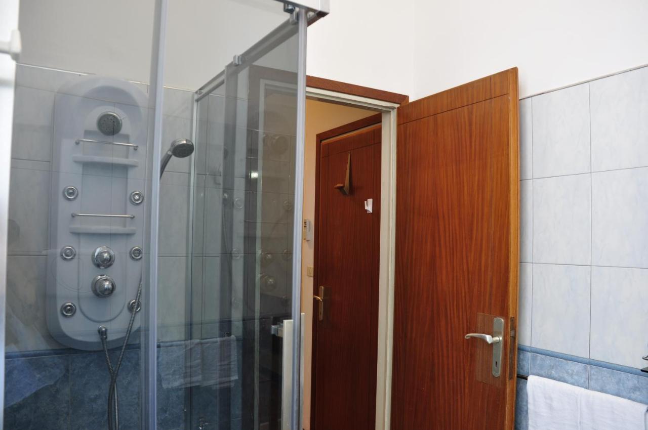 Casa Maderno Hotel Toscolano-Maderno Esterno foto